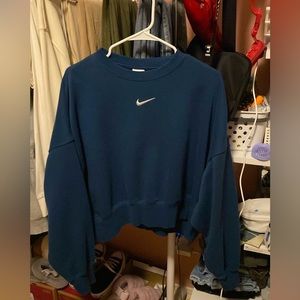 NWOT || NIKE sportswear Phoenix womens oversized crew neck sweatshirt
